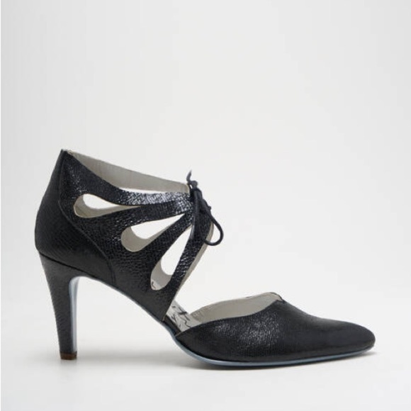 Un Tour En Ville Shoes - Un Tour en Ville Elegant Black Leather Women's Heels Tissage Satine 39 / 8.5 US